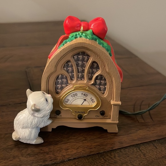 Two Hallmark Magic Light Ornaments - Picture 8 of 9